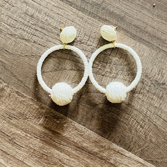 3/$25 NWOT American Eagle Weave Hoops
